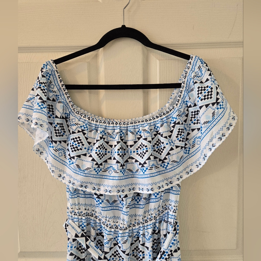 Flying Tomato Elegant Blue and White Patterned Dress Sz Medium - Picture 3 of 7